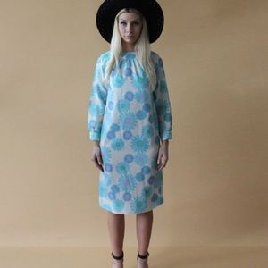 COPY - 1960s Mod Daisy Dress boho hippie bohemian…